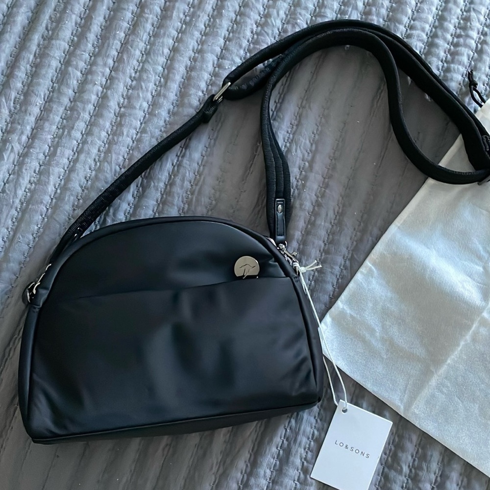 NWT Lo & Sons Nouvelle Crossbody